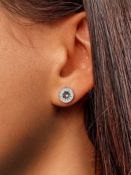 Срібні сережки-пусети зі Swarovski Zirconia
